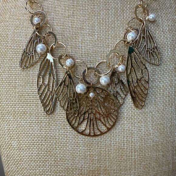 Jessica Simpson Gold-Tone Necklace With Wing Charms & Faux Pearl Accents Chain - Picture 5 of 9